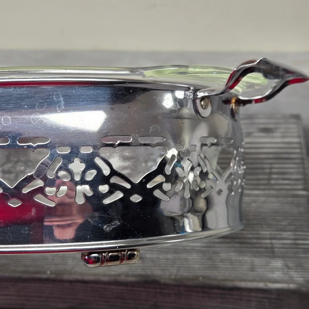 Vintage Fire-King and Pyrex Casserole Set with Silver Plated Filigree‎ Carriers